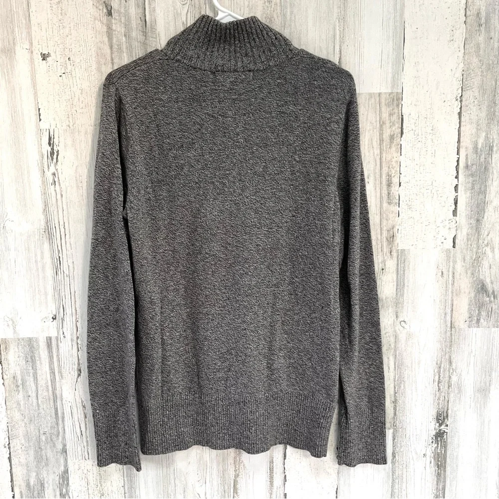 Eddie Bauer Men’s Size Medium 6 Button Pullover Sweater In Gray/White